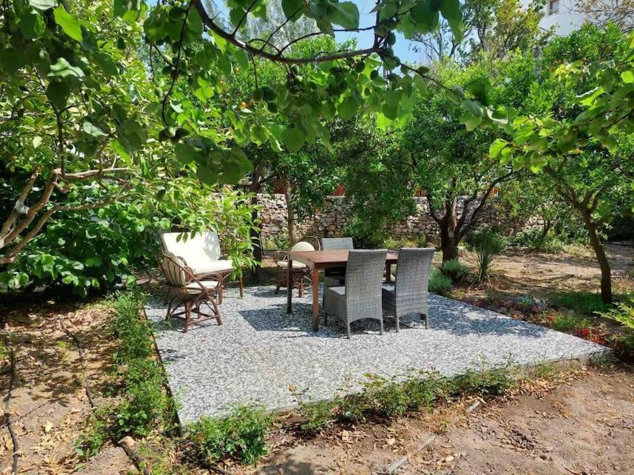 Mel'S Garden House In The Heart Of The City Bodrum Bagian luar foto